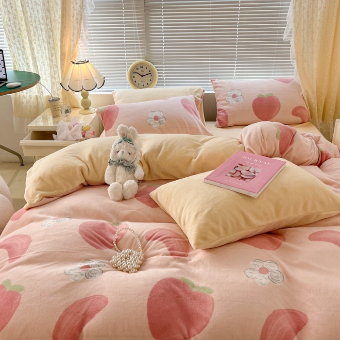 91家纺网 家纺一手货源 找家纺 昔可 2022新款牛奶绒少女小清新系列四件套 芝芝桃桃