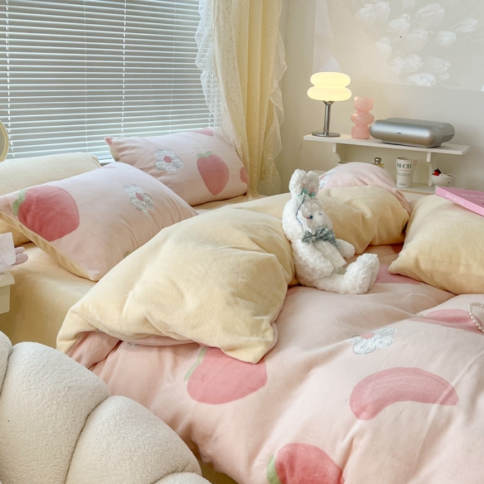 91家纺网 家纺一手货源 找家纺 昔可 2022新款牛奶绒少女小清新系列四件套 芝芝桃桃