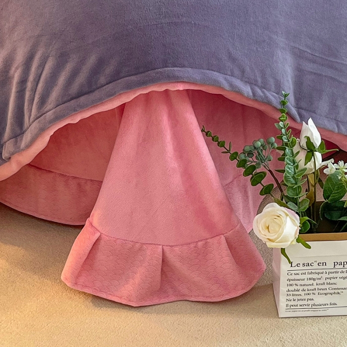 91家纺网 家纺一手货源 找家纺 优姿家纺 2022新款牛奶绒8斤双拼色绣花保暖四件套 爱心-粉