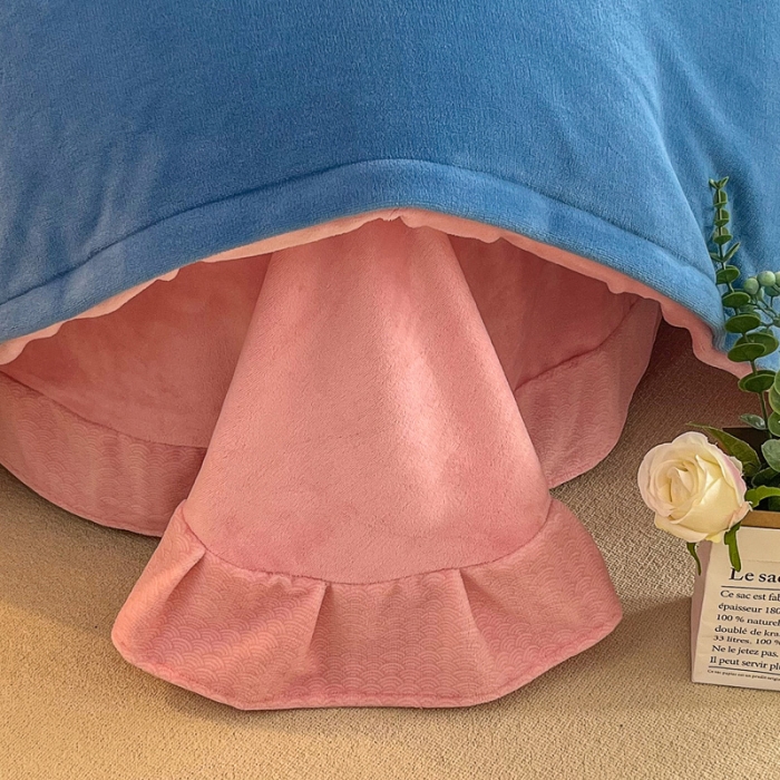 91家纺网 家纺一手货源 找家纺 优姿家纺 2022新款牛奶绒8斤双拼色绣花保暖四件套 爱心-粉+蓝