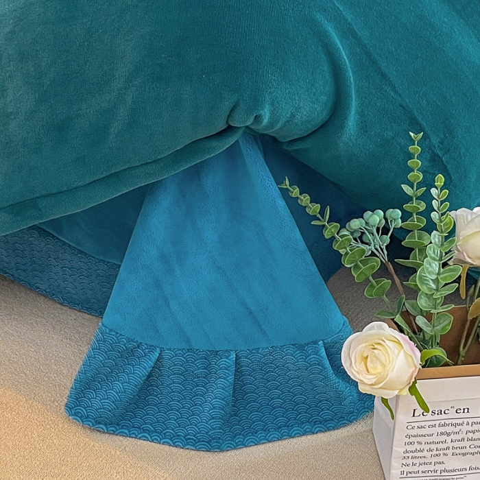 91家纺网 家纺一手货源 找家纺 优姿家纺 2022新款牛奶绒8斤双拼色绣花保暖四件套 爱心-蓝+绿