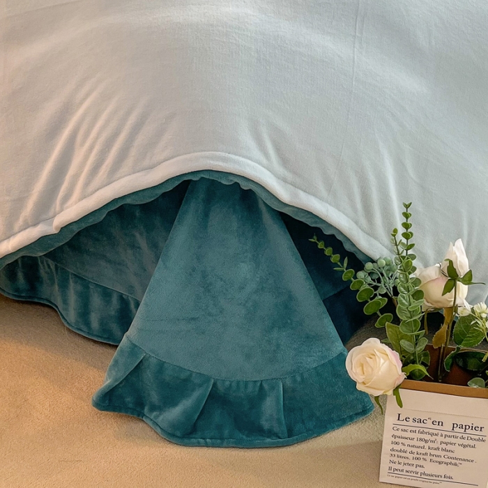 91家纺网 家纺一手货源 找家纺 优姿家纺 2022新款牛奶绒8斤双拼色绣花保暖四件套 爱心-天空蓝