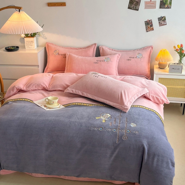 91家纺网 家纺一手货源 找家纺 优姿家纺 2022新款牛奶绒8斤双拼色绣花保暖四件套 山茶花-玉