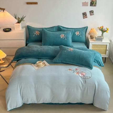 优姿家纺 2022新款牛奶绒8斤双拼色绣花保暖四件套 中国风-天空蓝