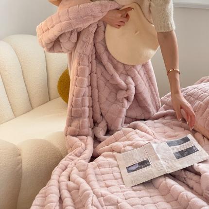 91家纺网 家纺一手货源 找家纺 （总）顾里家纺 2022新款小贵妇仿皮草兔毛绒盖毯