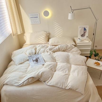 91家纺网 家纺一手货源 找家纺 顾里家纺 新款Chic奶油嵌绳撞色牛奶绒四件套-第 一组 慕斯白