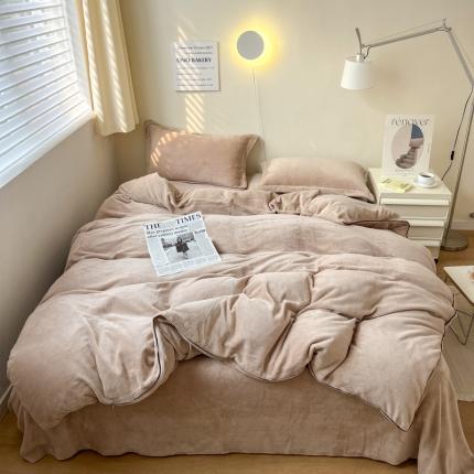 91家纺网 家纺一手货源 找家纺 顾里家纺 新款Chic奶油嵌绳撞色牛奶绒四件套-第 一组 拿铁咖