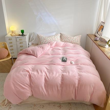 91家纺网 家纺一手货源 找家纺 （总）柚子2022新款ins混搭风牛奶绒小碎花套件