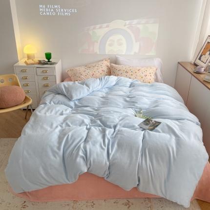 91家纺网 家纺一手货源 找家纺 柚子2022新款ins混搭风牛奶绒小碎花套件 香郁