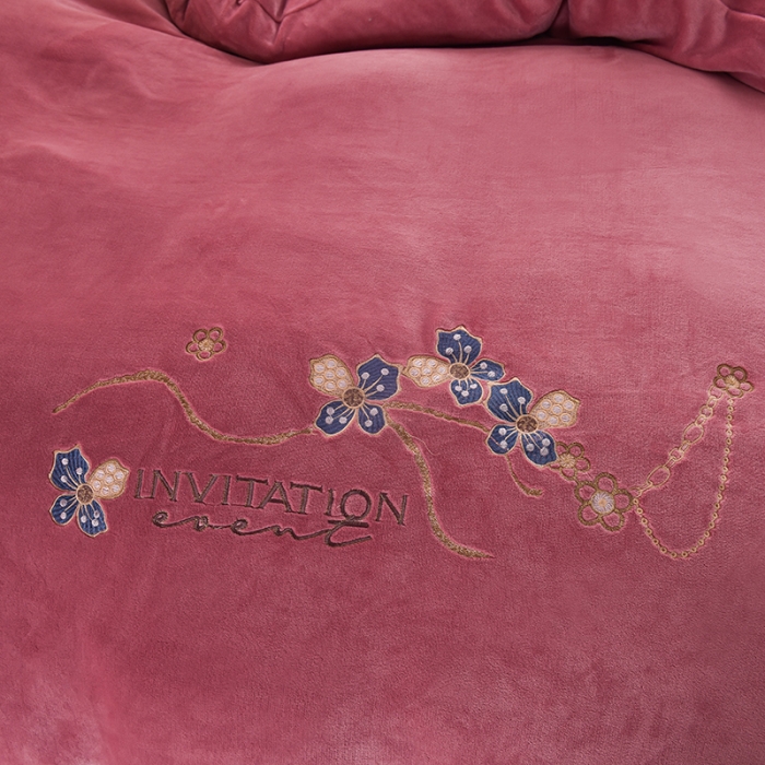 91家纺网 家纺一手货源 找家纺 （总）畅畅家纺 2022新款韩版荷叶边刺绣牛奶绒四件套