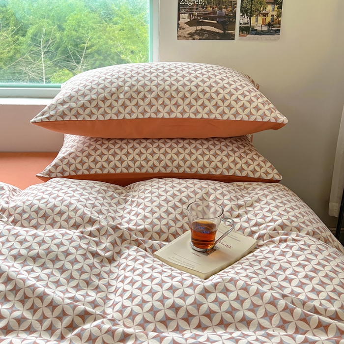 91家纺网 家纺一手货源 找家纺 田野 2022新款全棉加厚磨毛四件套 玛丽-红