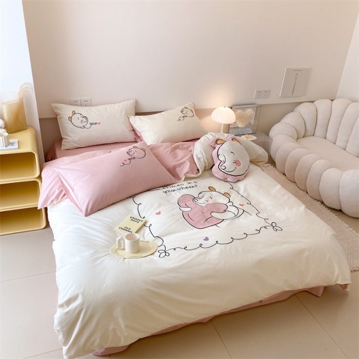 91家纺网 家纺一手货源 找家纺 朗莎 2022新款迪士尼全棉水洗棉贴布绣四件套 维尼