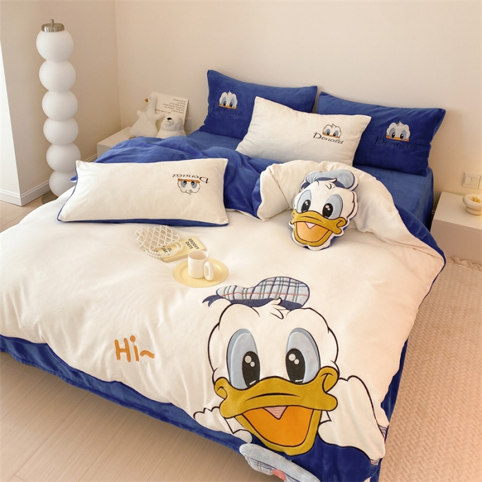 91家纺网 家纺一手货源 找家纺 （总）朗莎 2022新款迪士尼230g高克重牛奶绒四件套