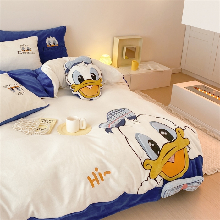 91家纺网 家纺一手货源 找家纺 （总）朗莎 2022新款迪士尼230g高克重牛奶绒四件套