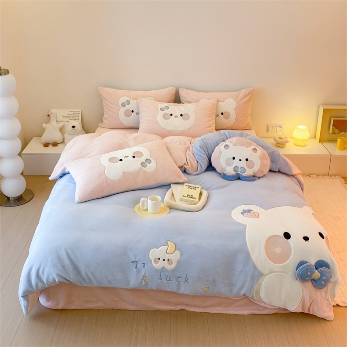 91家纺网 家纺一手货源 找家纺 朗莎 2022新款迪士尼230g高克重牛奶绒四件套 憨憨熊