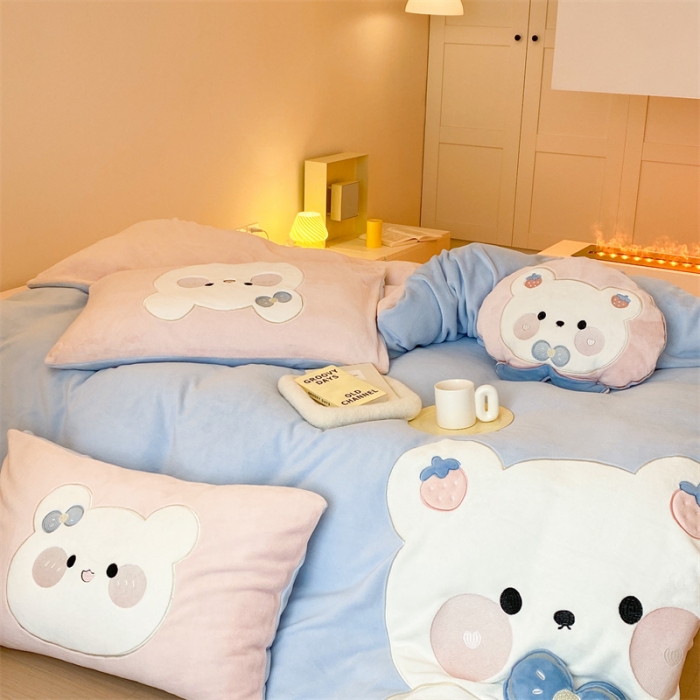 91家纺网 家纺一手货源 找家纺 朗莎 2022新款迪士尼230g高克重牛奶绒四件套 憨憨熊