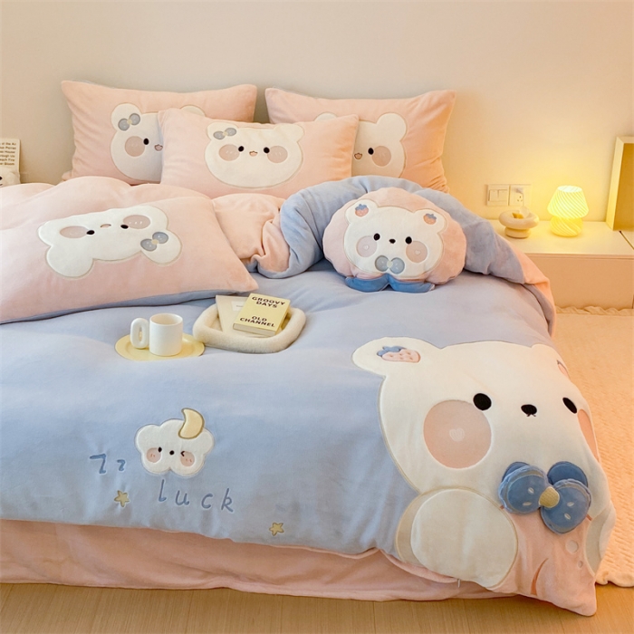 91家纺网 家纺一手货源 找家纺 朗莎 2022新款迪士尼230g高克重牛奶绒四件套 憨憨熊