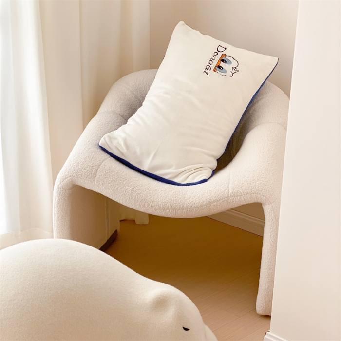 91家纺网 家纺一手货源 找家纺 朗莎 2022新款迪士尼230g高克重牛奶绒四件套 克莱因蓝-唐唐