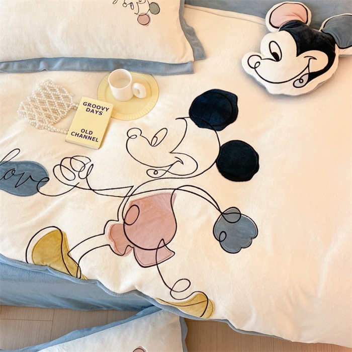 91家纺网 家纺一手货源 找家纺 朗莎 2022新款迪士尼230g高克重牛奶绒四件套 米奇