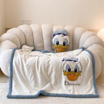 91家纺网 家纺一手货源 找家纺 总朗莎2022款迪士尼230g加厚羊羔绒牛奶绒立体贴布绣毛毯