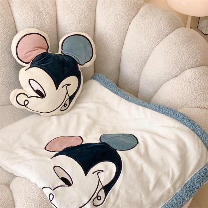 91家纺网 家纺一手货源 找家纺 朗莎 2022款迪士尼230g加厚羊羔绒牛奶绒立体贴布绣毛毯 米奇