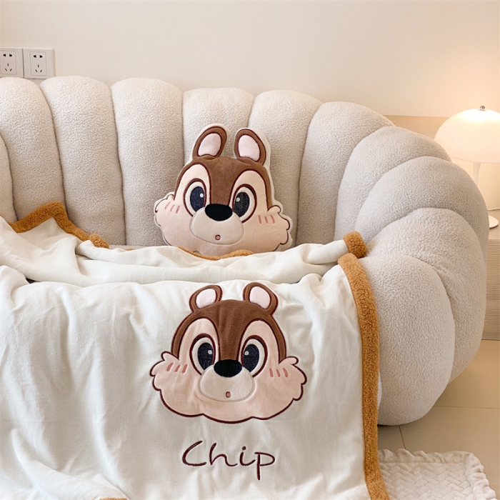 91家纺网 家纺一手货源 找家纺 朗莎 2022款迪士尼230g加厚羊羔绒牛奶绒立体贴布绣毛毯 奇奇蒂蒂