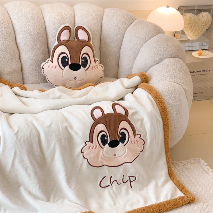 91家纺网 家纺一手货源 找家纺 朗莎 2022款迪士尼230g加厚羊羔绒牛奶绒立体贴布绣毛毯 奇奇蒂蒂