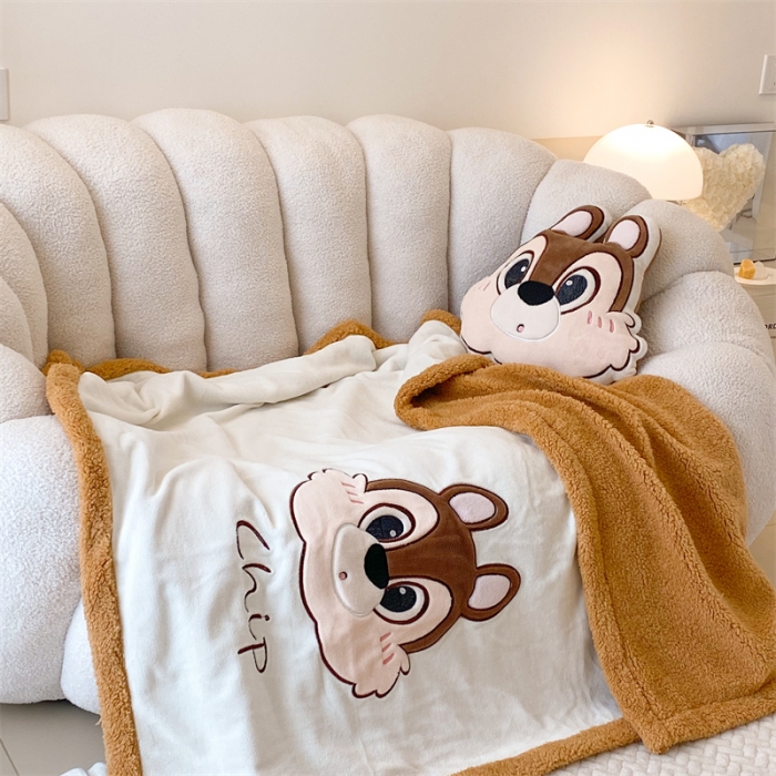 91家纺网 家纺一手货源 找家纺 朗莎 2022款迪士尼230g加厚羊羔绒牛奶绒立体贴布绣毛毯 奇奇蒂蒂