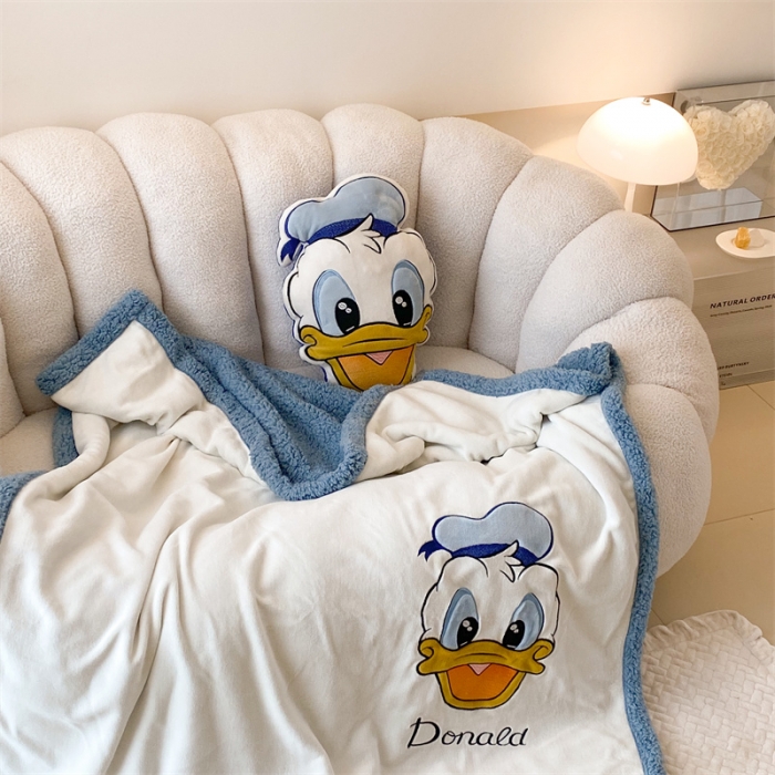 91家纺网 家纺一手货源 找家纺 朗莎 2022款迪士尼230g加厚羊羔绒牛奶绒立体贴布绣毛毯 唐老鸭