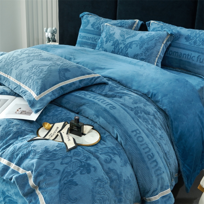 91家纺网 家纺一手货源 找家纺 榻尚家居 2023新款260克全消光高端浮雕绒四件套 瑞丽-宝蓝