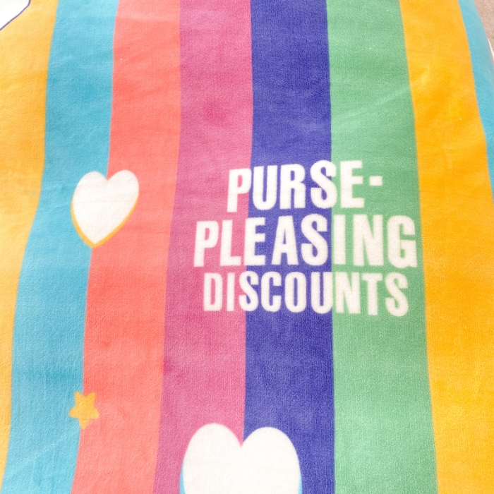 91家纺网 家纺一手货源 找家纺 绒兔兔 2022新款牛奶绒印花毯子 彩虹云朵