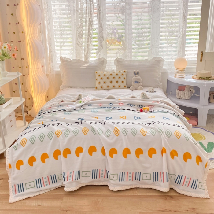 91家纺网 家纺一手货源 找家纺 绒兔兔 2022新款牛奶绒印花毯子 几何空间