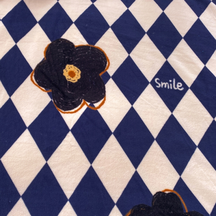 91家纺网 家纺一手货源 找家纺 绒兔兔 2022新款牛奶绒印花毯子 克莱尔