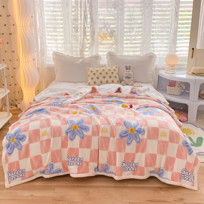 91家纺网 家纺一手货源 找家纺 绒兔兔 2022新款牛奶绒印花毯子 生如夏花