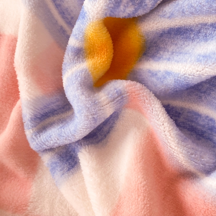 91家纺网 家纺一手货源 找家纺 绒兔兔 2022新款牛奶绒印花毯子 生如夏花