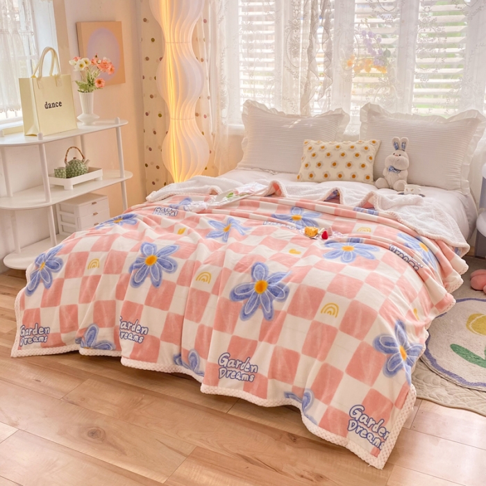 91家纺网 家纺一手货源 找家纺 绒兔兔 2022新款牛奶绒印花毯子 生如夏花