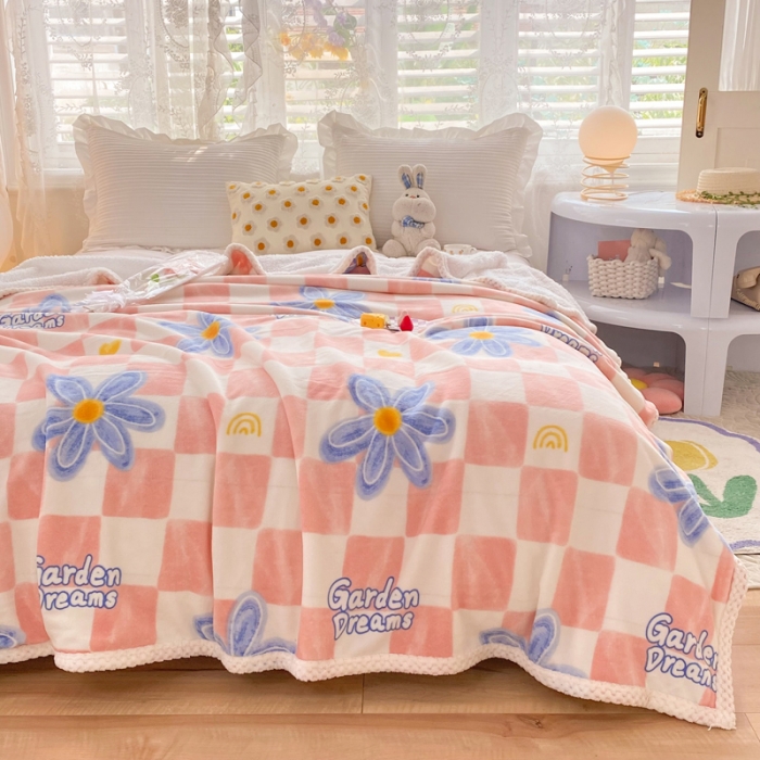 91家纺网 家纺一手货源 找家纺 绒兔兔 2022新款牛奶绒印花毯子 生如夏花