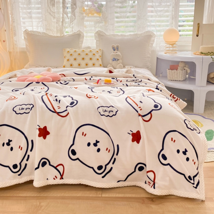 91家纺网 家纺一手货源 找家纺 绒兔兔 2022新款牛奶绒印花毯子 太空熊