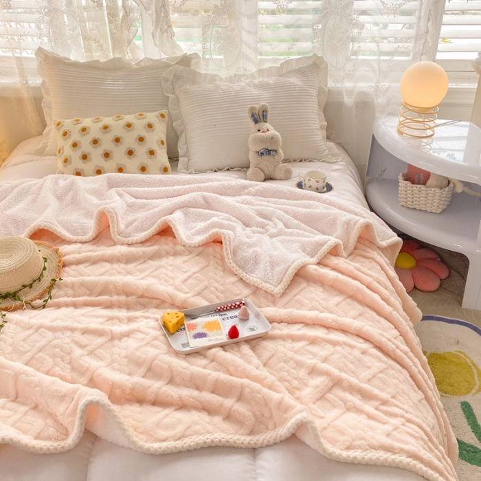 91家纺网 家纺一手货源 找家纺 绒兔兔 2022新款舒棉绒毯子 舒棉绒-樱花粉