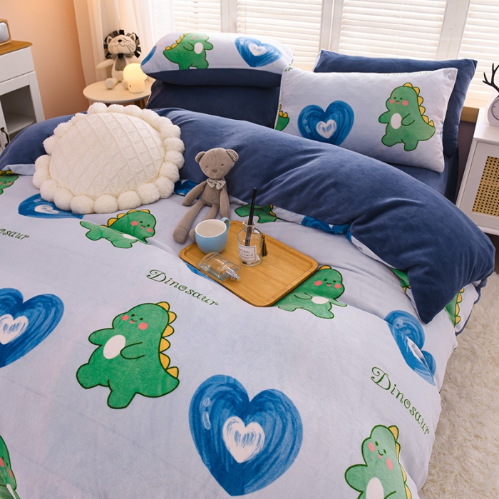 91家纺网 家纺一手货源 找家纺 芃成 2022新款加厚双面牛奶绒印花床品系列-四件套 爱心恐龙