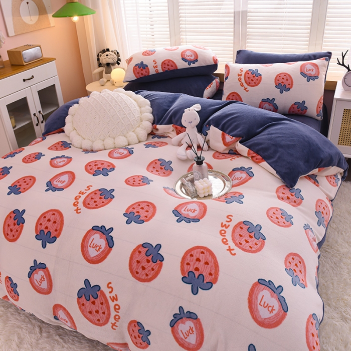 91家纺网 家纺一手货源 找家纺 芃成 2022新款加厚双面牛奶绒印花床品系列-四件套 草莓奶昔