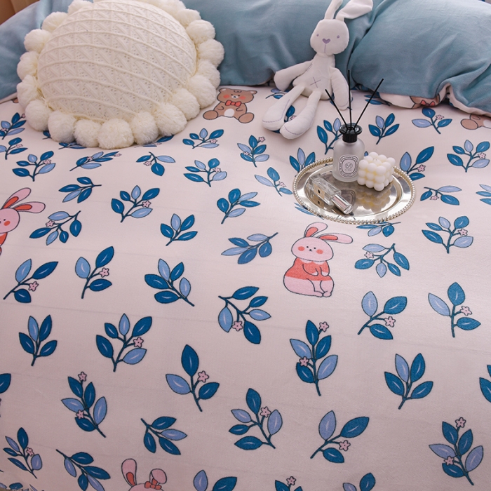 91家纺网 家纺一手货源 找家纺 芃成 2022新款加厚双面牛奶绒印花床品系列-四件套 菲菲兔