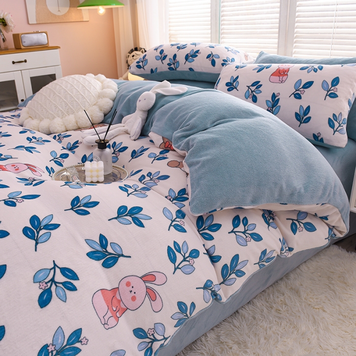 91家纺网 家纺一手货源 找家纺 芃成 2022新款加厚双面牛奶绒印花床品系列-四件套 菲菲兔