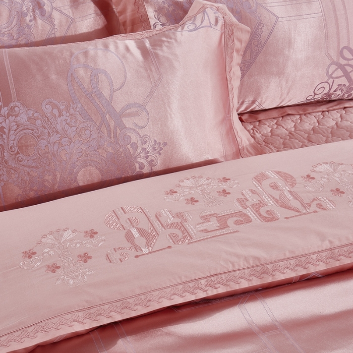 91家纺网 家纺一手货源 找家纺 卡迪亚 2022新款贡缎提花四件套 爱卡-香槟金