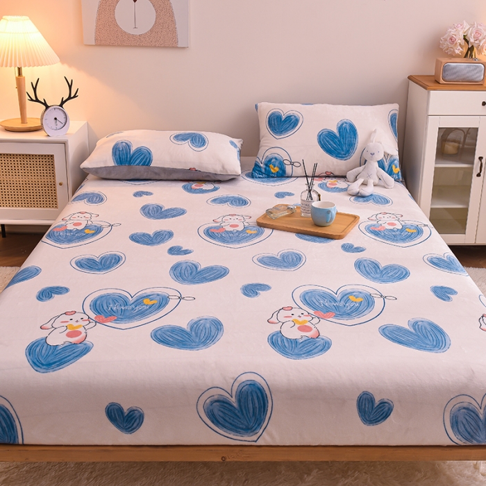 91家纺网 家纺一手货源 找家纺 芃成 2022新款加厚双面牛奶绒印花床品系列-单床笠 爱心兔