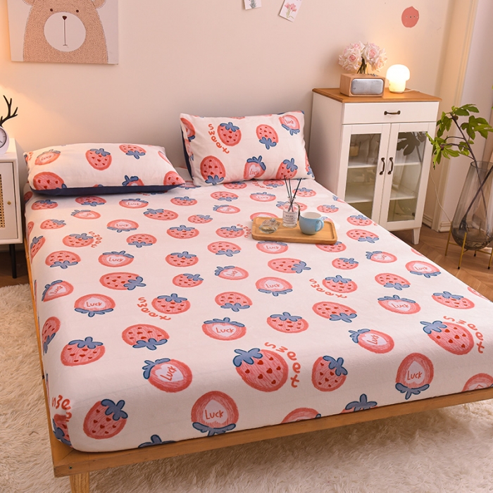 91家纺网 家纺一手货源 找家纺 芃成 2022新款加厚双面牛奶绒印花床品系列-单床笠 草莓奶昔