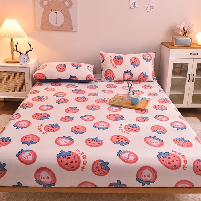 91家纺网 家纺一手货源 找家纺 芃成 2022新款加厚双面牛奶绒印花床品系列-单床笠 草莓奶昔