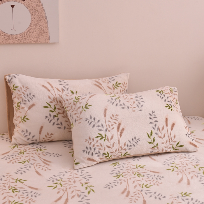 91家纺网 家纺一手货源 找家纺 芃成 2022新款加厚双面牛奶绒印花床品系列-单床笠 春意盎然