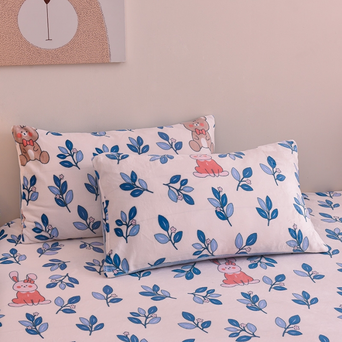 91家纺网 家纺一手货源 找家纺 芃成 2022新款加厚双面牛奶绒印花床品系列-单床笠 菲菲兔