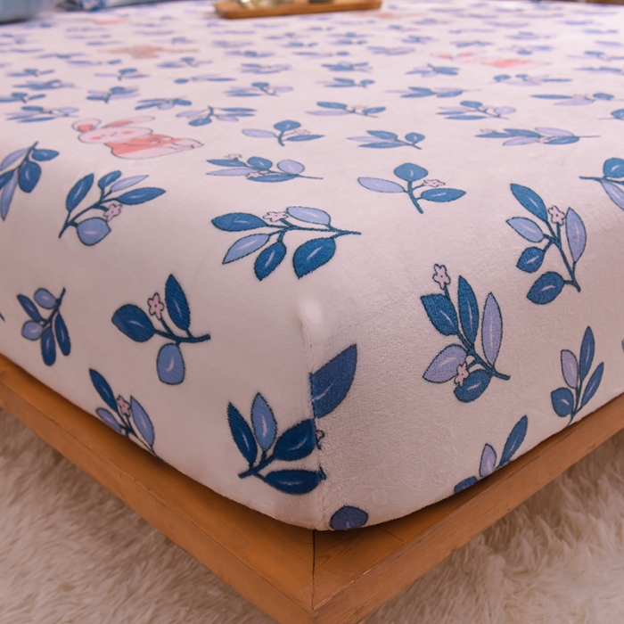 91家纺网 家纺一手货源 找家纺 芃成 2022新款加厚双面牛奶绒印花床品系列-单床笠 菲菲兔